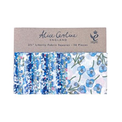 Mooie blauwe stoffen vierkantjes van Alice Caroline