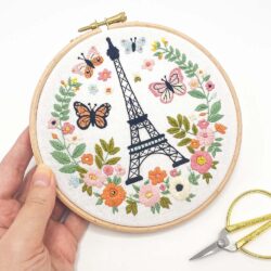 Kit de bordado Alicia en París