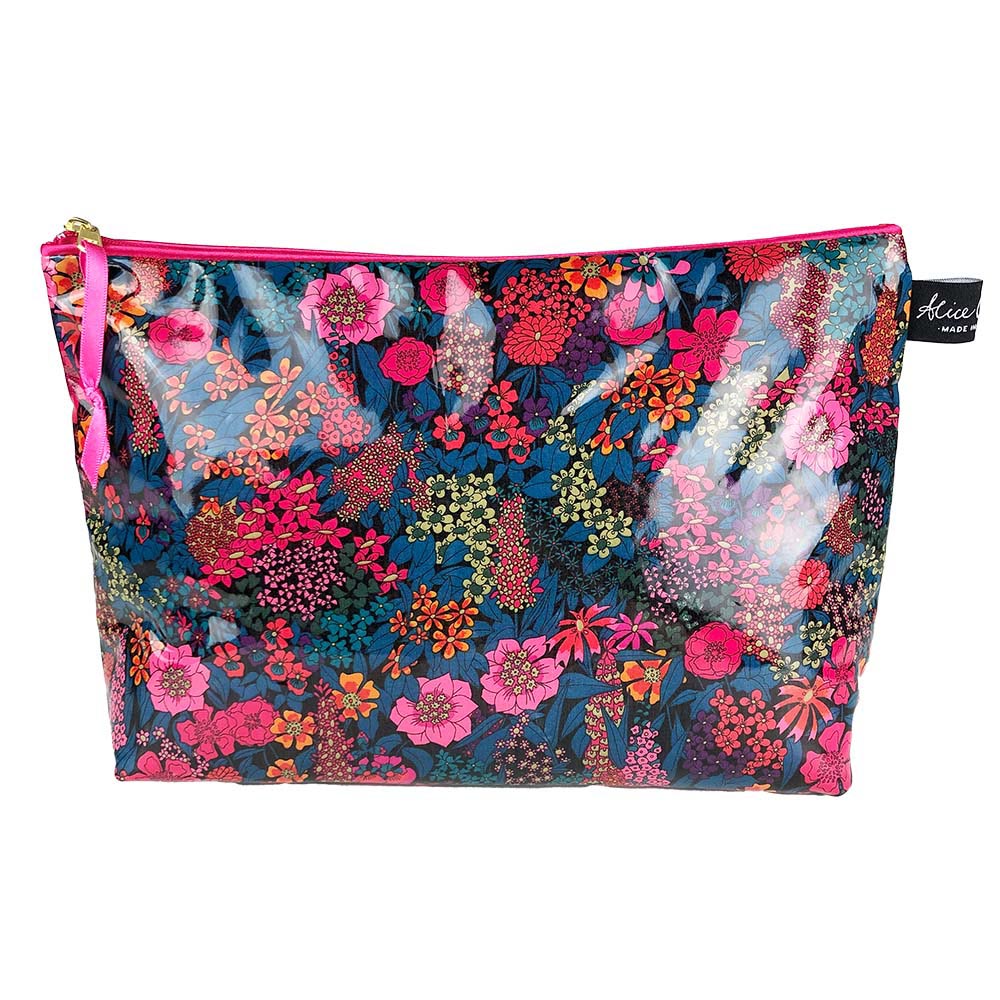Wash Bags Archives - Alice Caroline - Liberty fabric, patterns, kits ...
