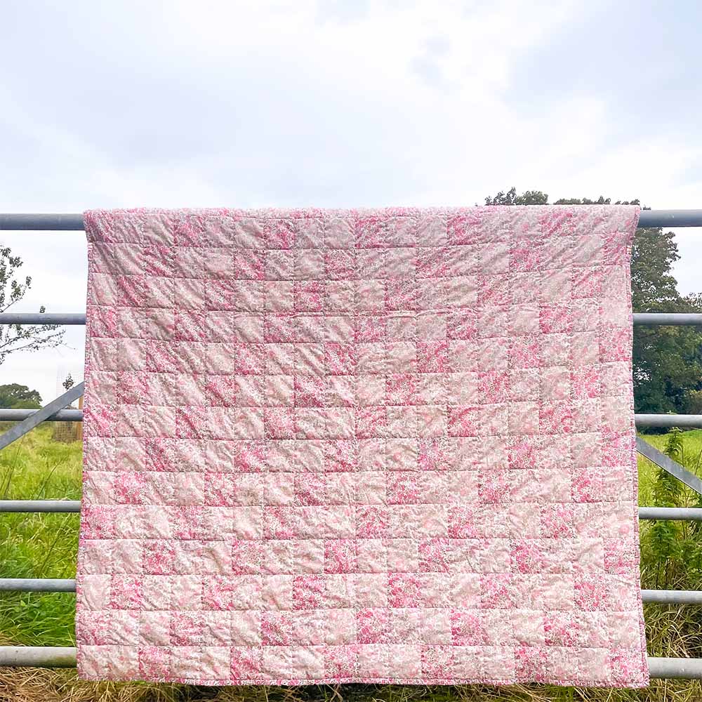 Πάπλωμα Pretty Pink Liberty Patchwork | Έργα Quilting